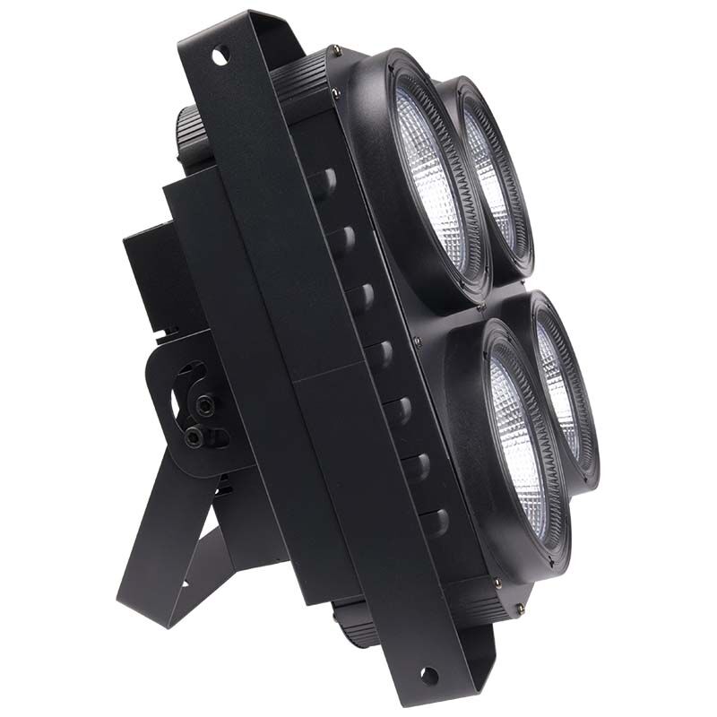 LIGHT4ME BLINDER LED 4x100W oświetlacz sceniczny - obrazek 4