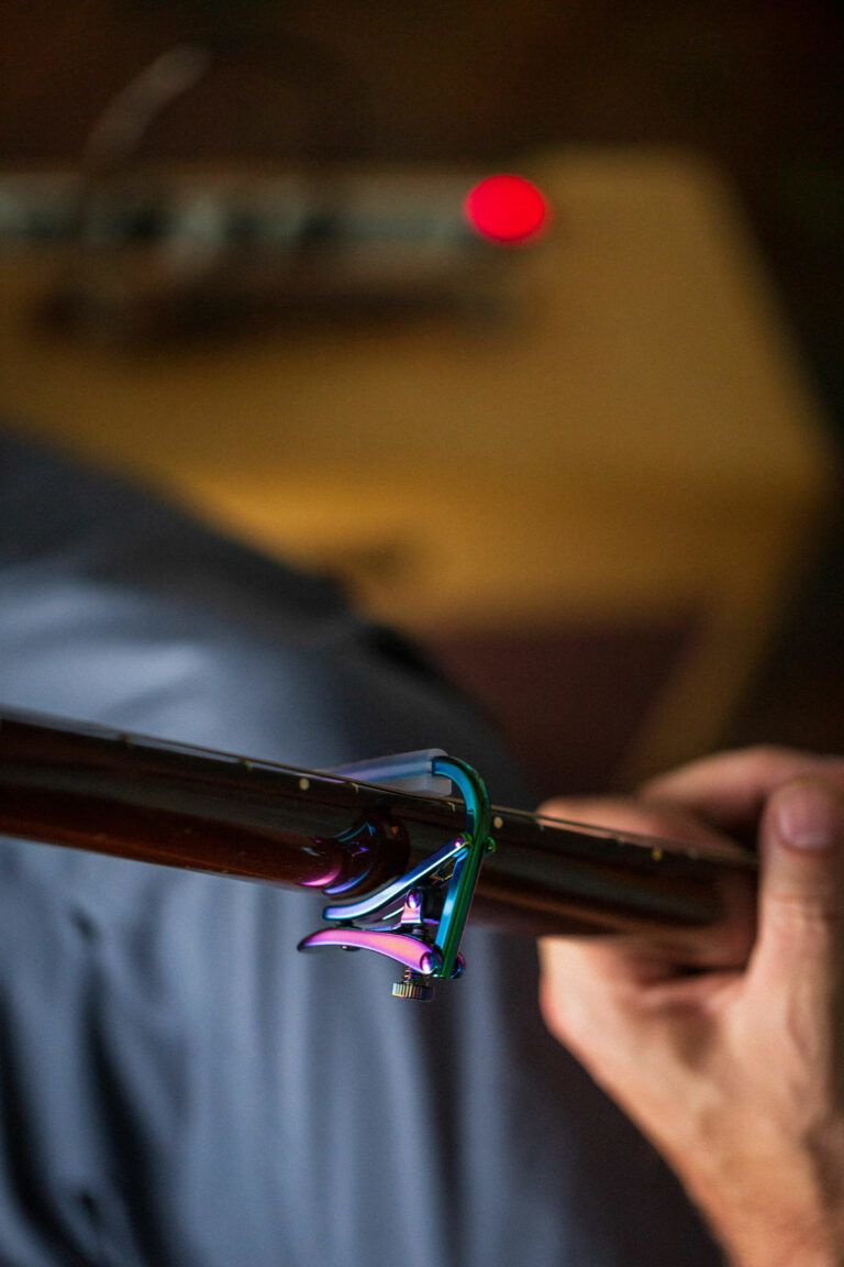 Shubb C1P Royale - Kapodaster do gitary akustycznej | elektrycznej - perłowy - obrazek 3