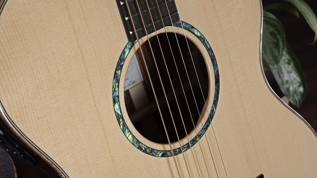 Faith HiGloss Venus Cutaway Electro FVHG3 - gitara elektroakustyczna - obrazek 9