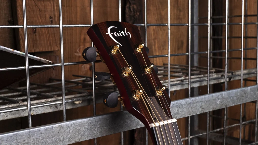 Faith Blood Moon Venus Cutaway Electro FVBMB - gitara elektroakustyczna - obrazek 7