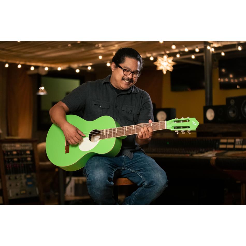 ORTEGA Gaucho Series 4/4 Green Apple + Gig Bag gitara klasyczna - obrazek 7