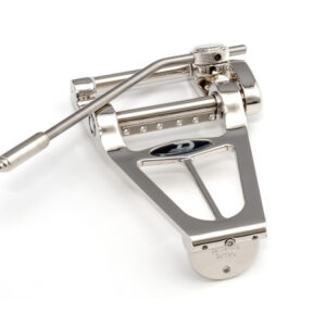 Duesenberg TDBLN - system tremolo