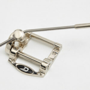 Duesenberg TDRSLN - tremolo do gitary elektrycznej
