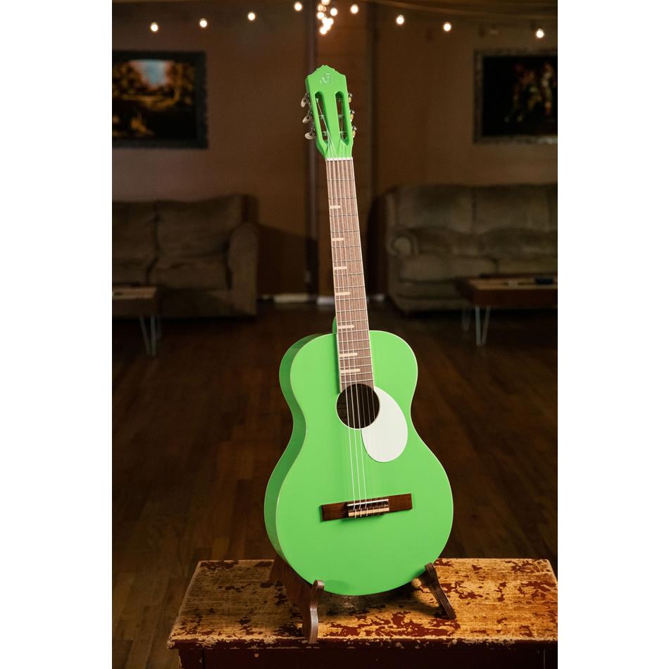 ORTEGA Gaucho Series 4/4 Green Apple + Gig Bag gitara klasyczna - obrazek 6